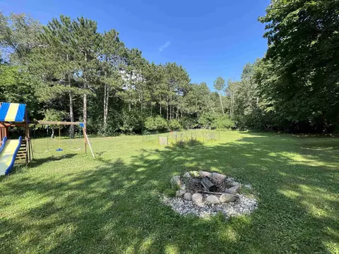 525 E State St, Iola, WI 54945 photo 31
