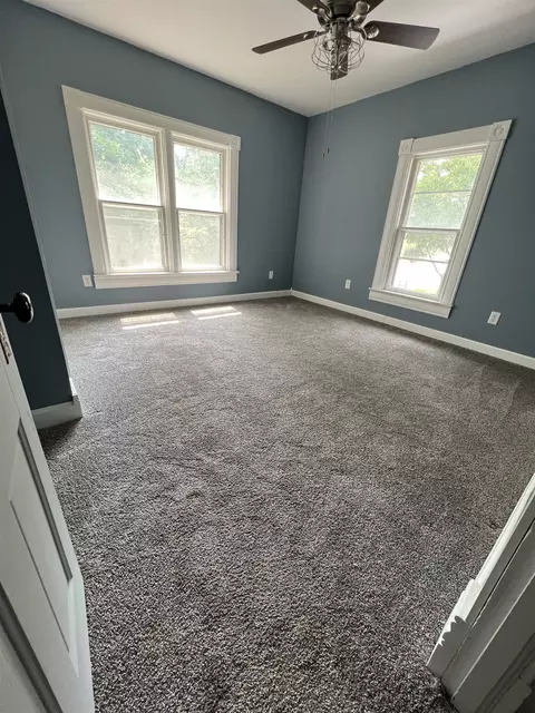 525 E State St, Iola, WI 54945 photo 25
