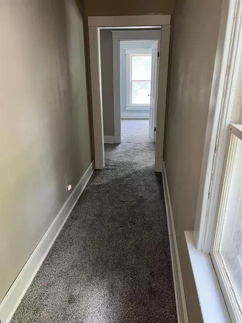 525 E State St, Iola, WI 54945 photo 17