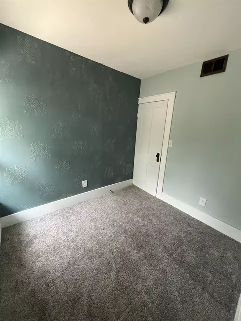 525 E State St, Iola, WI 54945 photo 22