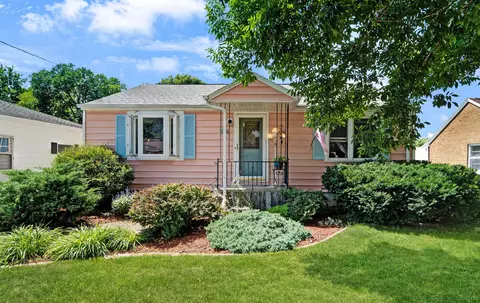 744 Wilson St, Menasha, WI 54952