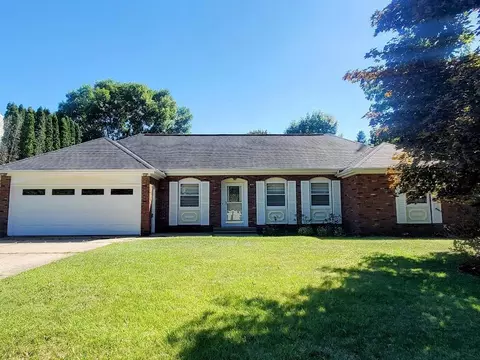 97 Glendale Ct, Clintonville, WI 54929