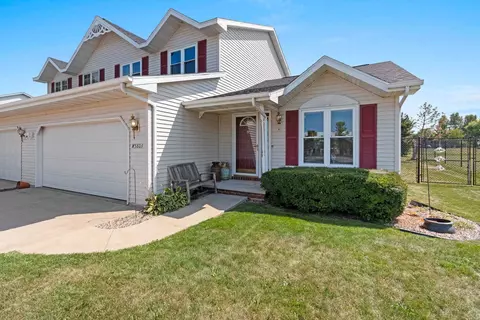 w5803 Skippers Lane, Appleton, WI 54915