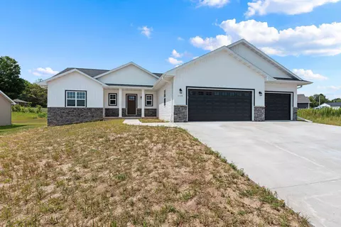 1115 Crescent Hl, Green Bay, WI 54313