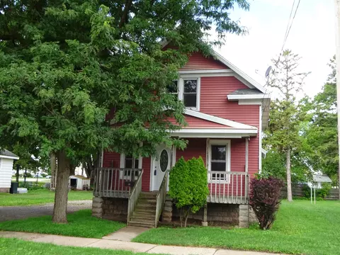1919 Jefferson St, Oshkosh, WI 54901