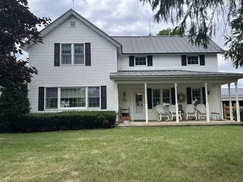 n7043 Lower Lake Road, Gresham, WI 54128
