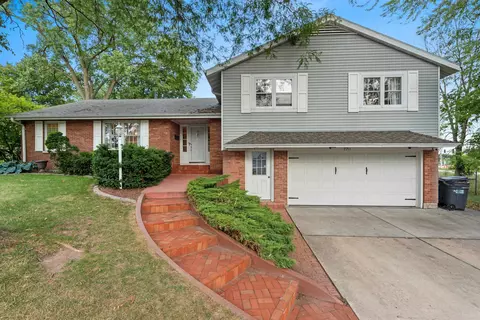 2711 S Van Buren St, Green Bay, WI 54301