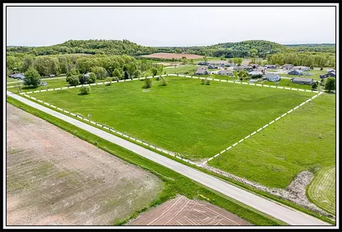 glory road, New London, WI 54961