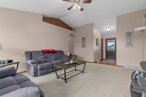 406 Emons Rd, Appleton, WI 54915 photo 5