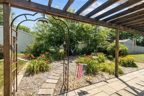 1213 W Marquette St, Appleton, WI 54914 photo 4