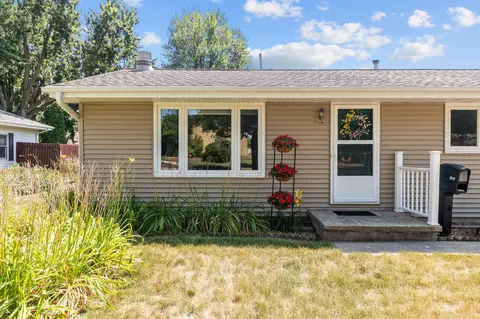 1213 W Marquette St, Appleton, WI 54914 photo 2