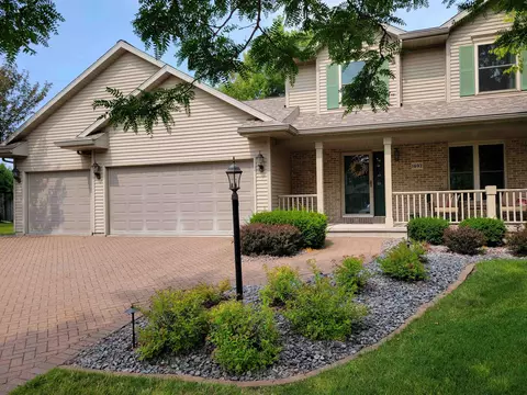 1692 Primrose Ln, Fond Du Lac, WI 54935