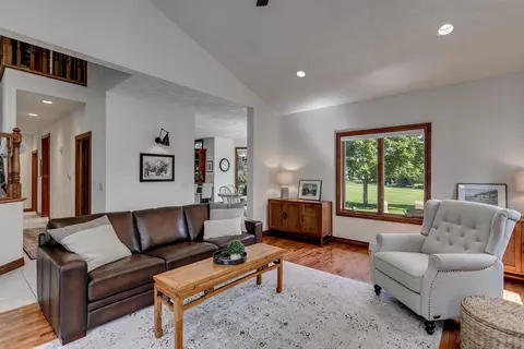 3024 E Greenleaf Dr, Appleton, WI 54915 photo 14