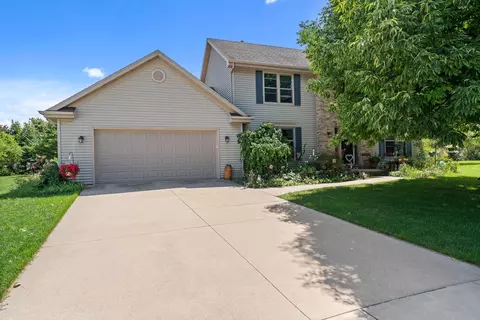 2915 E Pheasant Ct, Oshkosh, WI 54904