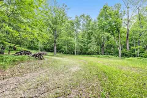 w7721 Trellis Road, Crivitz, WI 54114 photo 2
