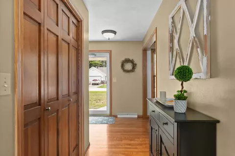 2972 W 1st Ave, Appleton, WI 54914 photo 3