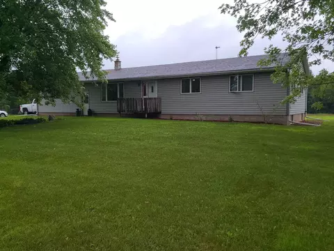 e3641 Boelter Road, Iola, WI 54945