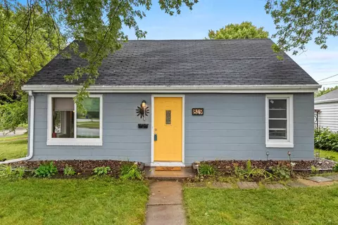 819 Thrush St, Green Bay, WI 54303