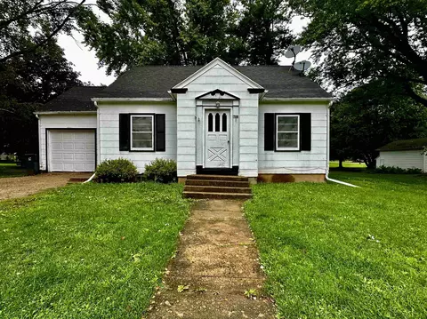 128 E 6th St, Westfield, WI 53964