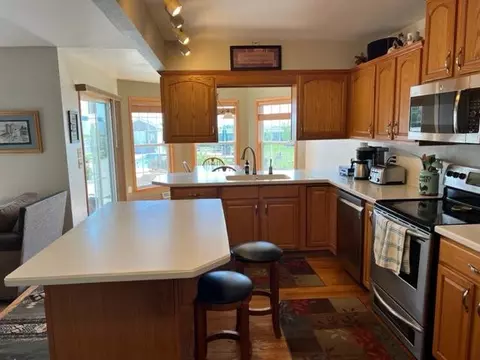 5018 N Cherryvale Ave, Appleton, WI 54913 photo 8