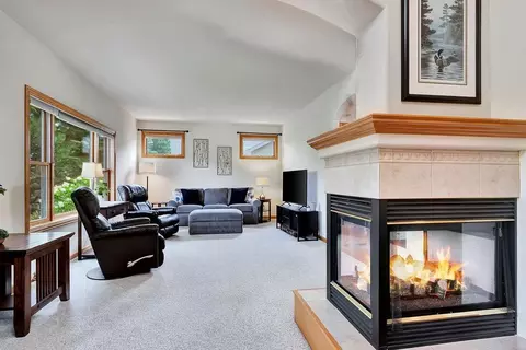 3100 E Greenleaf Dr, Appleton, WI 54913 photo 8