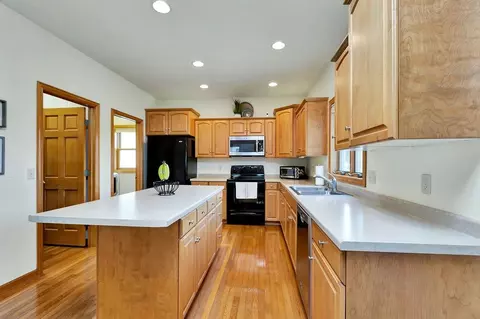 3100 E Greenleaf Dr, Appleton, WI 54913 photo 11