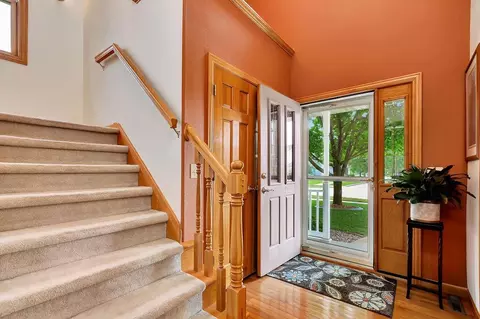 3100 E Greenleaf Dr, Appleton, WI 54913 photo 4
