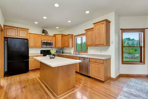 3100 E Greenleaf Dr, Appleton, WI 54913 photo 13