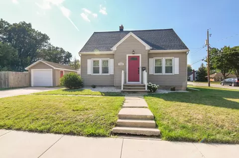 908 14th Ave, Green Bay, WI 54304