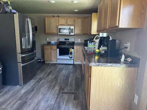 706 Eldorado St, Appleton, WI 54911 photo 4