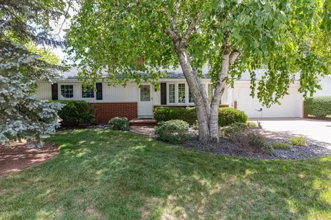 1008 N Bay Ridge Rd, Appleton, WI 54915