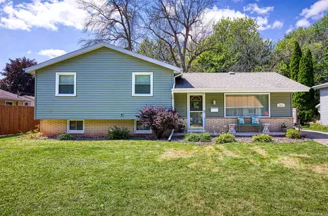 2523 S Madison St, Appleton, WI 54915