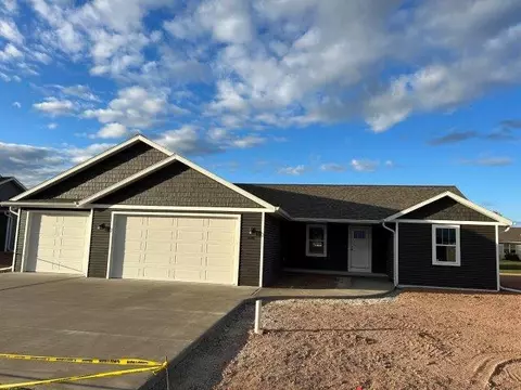 2080 Antelope Trl, Kaukauna, WI 54130