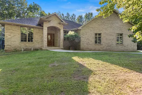 n7097 Green Valley Road, Oconto Falls, WI 54154