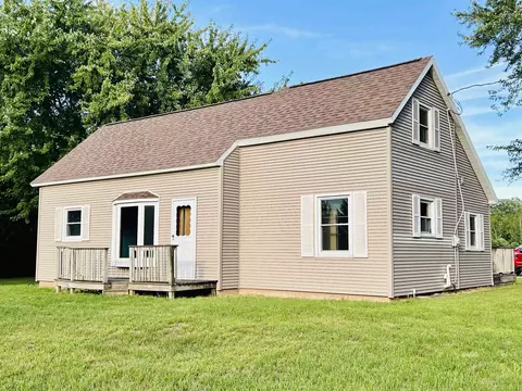n8240 Wisconsin 187, Shiocton, WI 54170