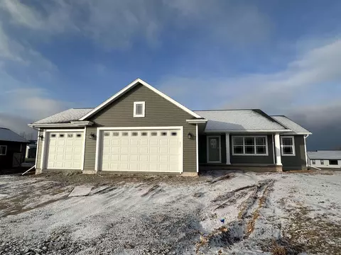 N1719 Waterlefe Drive, Greenville, WI 54942