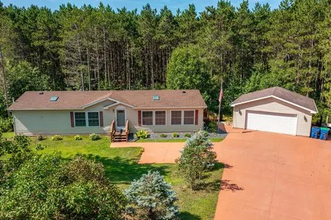 10931 Red Pine Way, Waupaca, WI 54981