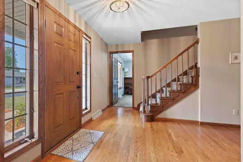 w2588 Colonial Court, Appleton, WI 54915 photo 7