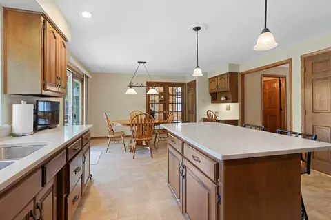 w2588 Colonial Court, Appleton, WI 54915 photo 20
