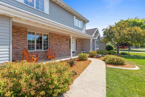 w2588 Colonial Court, Appleton, WI 54915 photo 5