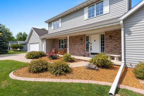 w2588 Colonial Court, Appleton, WI 54915 photo 4