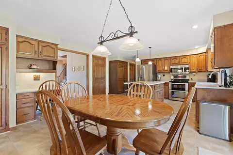 w2588 Colonial Court, Appleton, WI 54915 photo 22