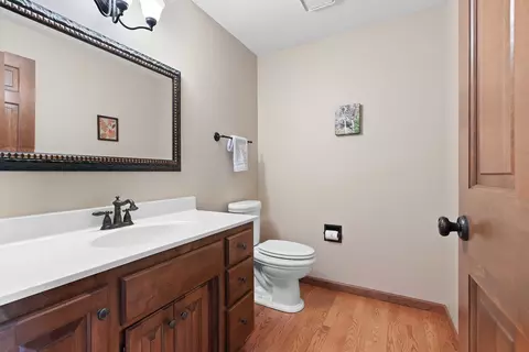 w2588 Colonial Court, Appleton, WI 54915 photo 40