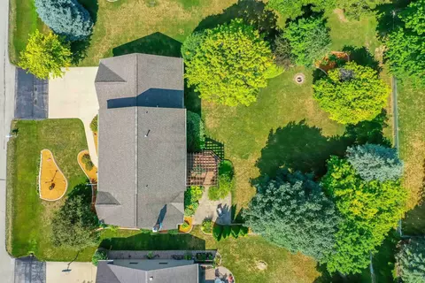 w2588 Colonial Court, Appleton, WI 54915 photo 57