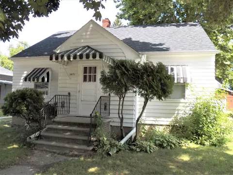 1471 Kurtz Ave, Green Bay, WI 54301