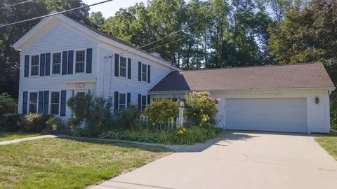 e1441 Main Street, Waupaca, WI 54981