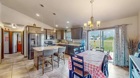 142 Fox Trl, Hilbert, WI 54129 photo 6