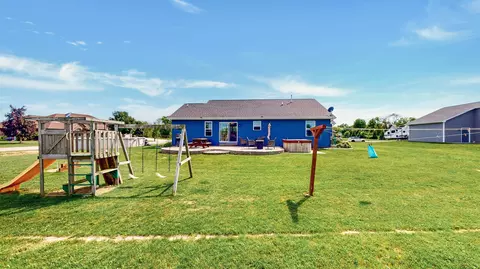 142 Fox Trl, Hilbert, WI 54129 photo 28