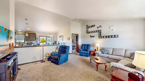 142 Fox Trl, Hilbert, WI 54129 photo 2