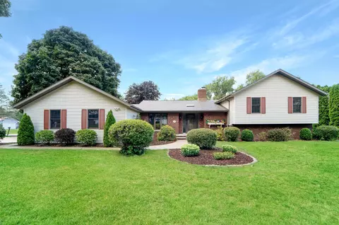 4 Rose Ct, Appleton, WI 54913